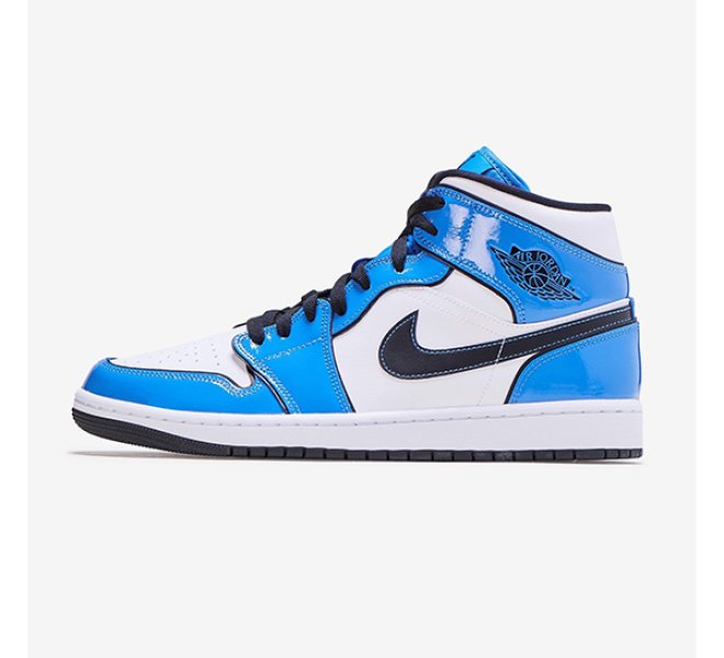 Jordan 1 Mid “Signal Blue”